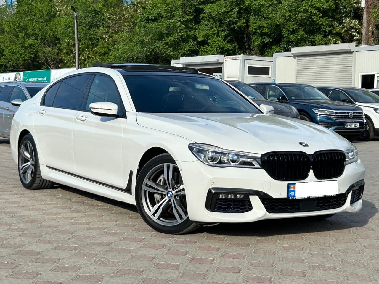 BMW 740e 2017 — Миниатюра 4