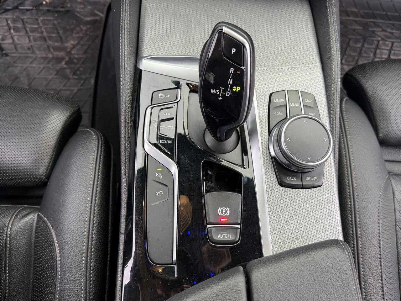 BMW 525 2017 — Миниатюра 15