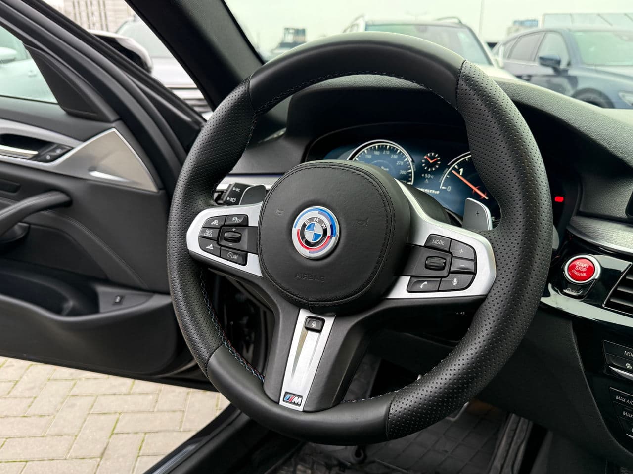 BMW 525 2017 — Миниатюра 9