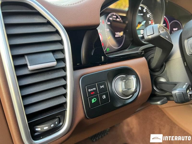 2022 Porsche Cayenne E-Hybrid — Miniatură 20