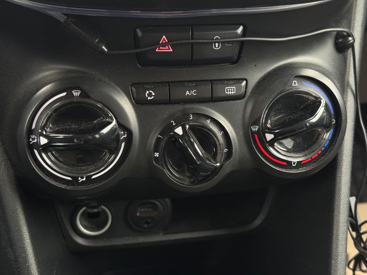 Peugeot 2008 2014 — Миниатюра 10