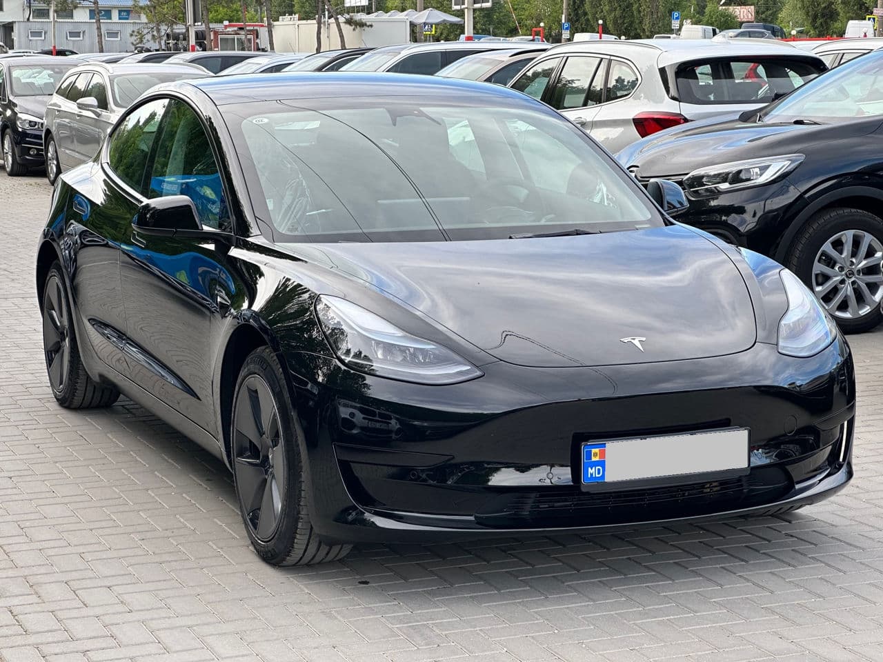 Tesla Model 3 2023 — Миниатюра 3