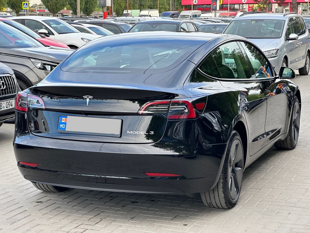Tesla Model 3 2023 — Миниатюра 2