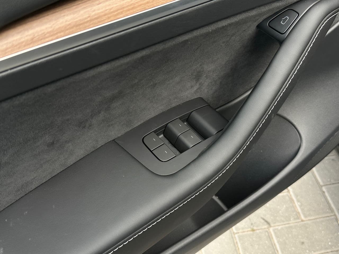 Tesla Model 3 2023 — Миниатюра 6