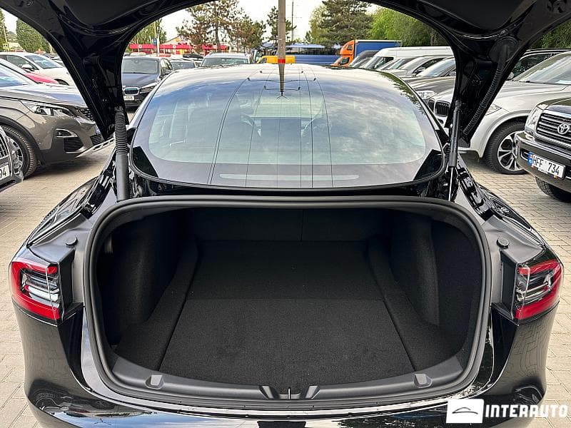 Tesla Model 3 2023 — Миниатюра 18