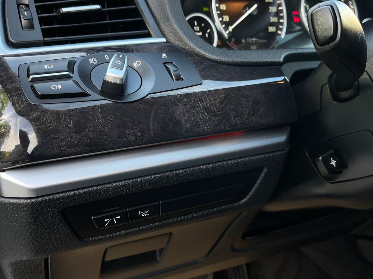 BMW 530 GT 2010 — Миниатюра 8