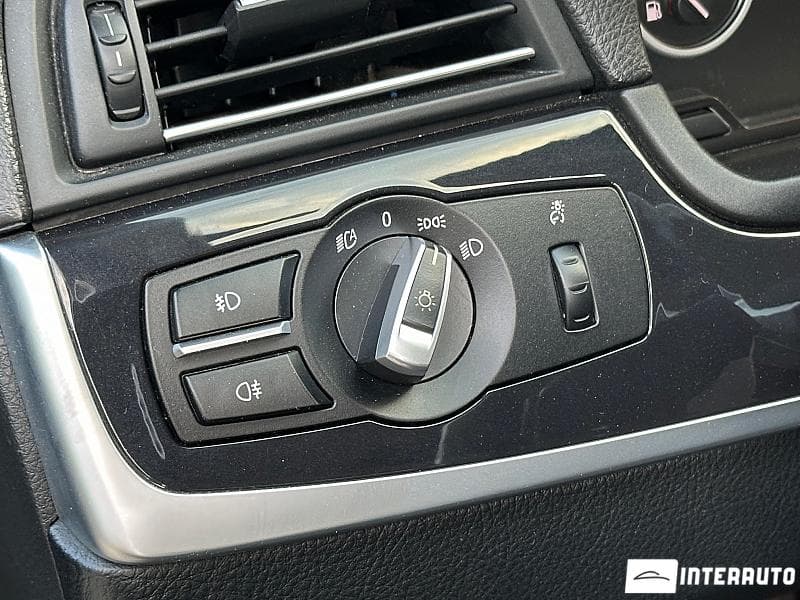 BMW 520 2011 — Миниатюра 15