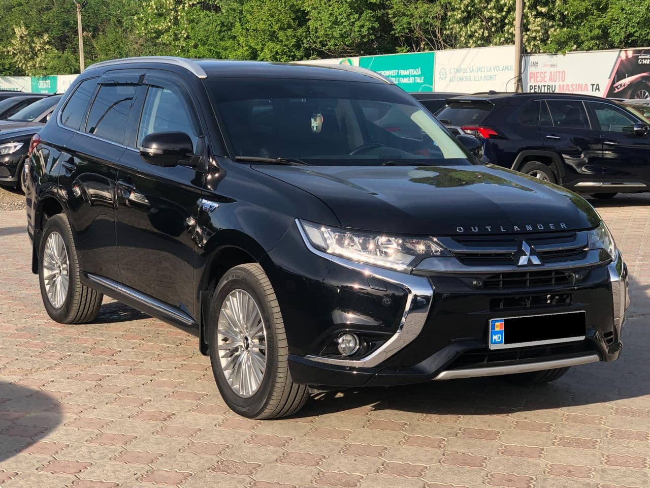 Mitsubishi Outlander 2016 — Миниатюра 4