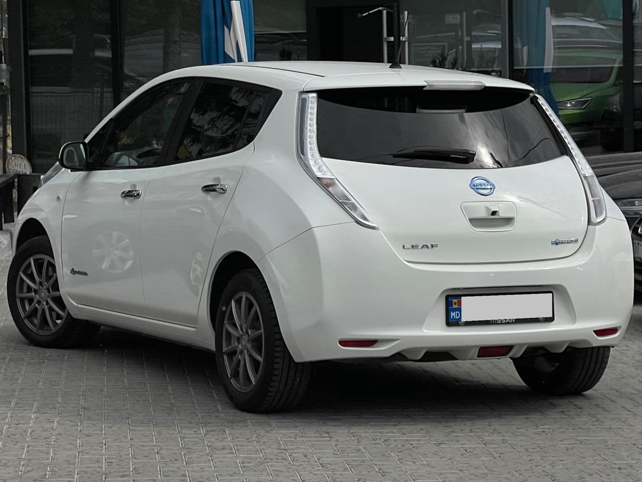Nissan Leaf 2016 — Миниатюра 4
