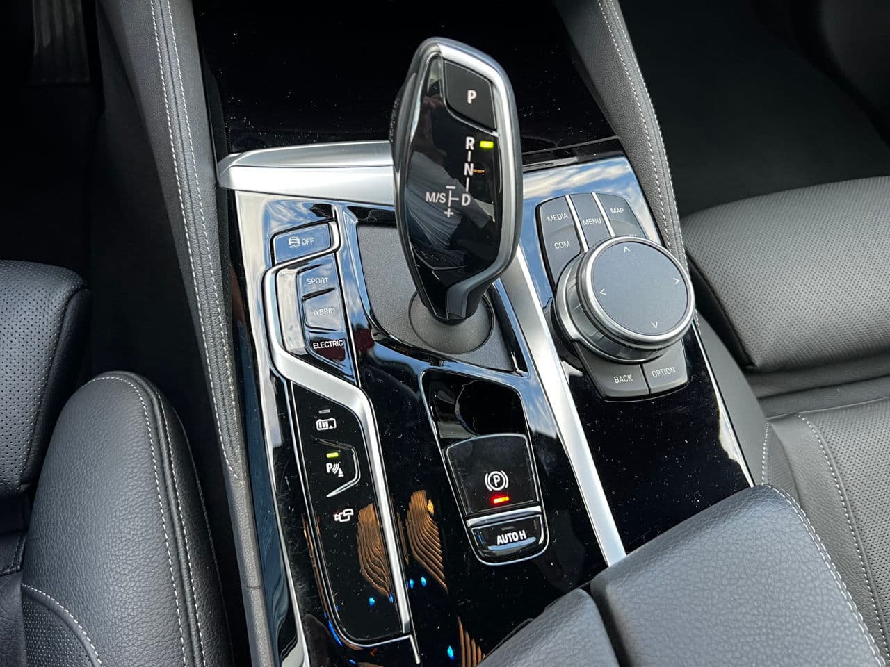 BMW 530e 2020 — Миниатюра 14