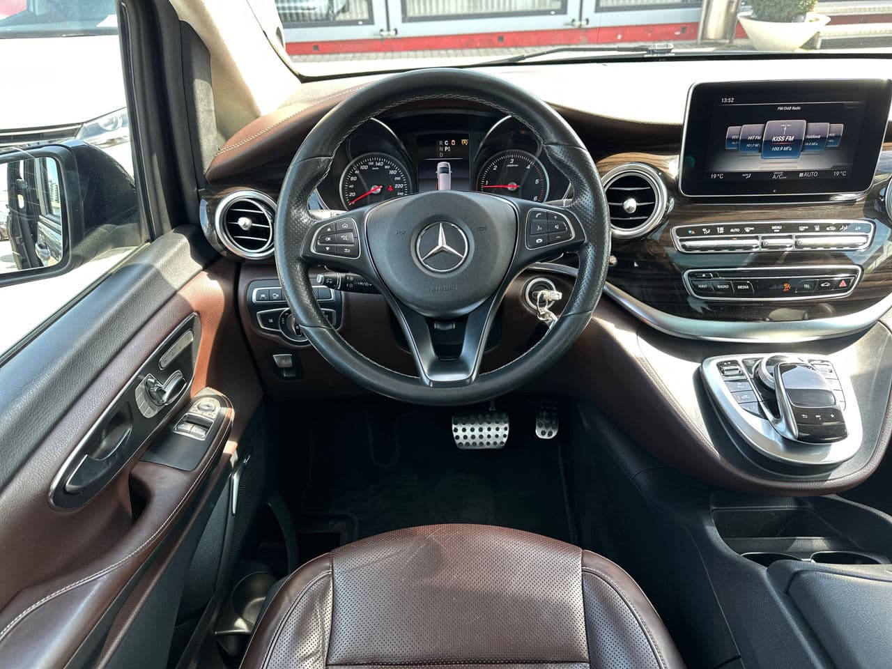 Mercedes V 250 2018 — Миниатюра 10