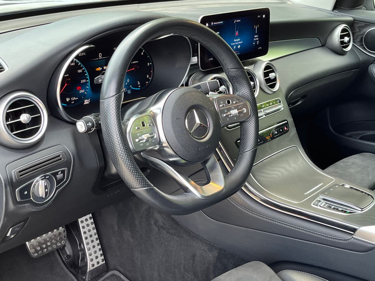 Mercedes GLC 220d 2020 — Миниатюра 11