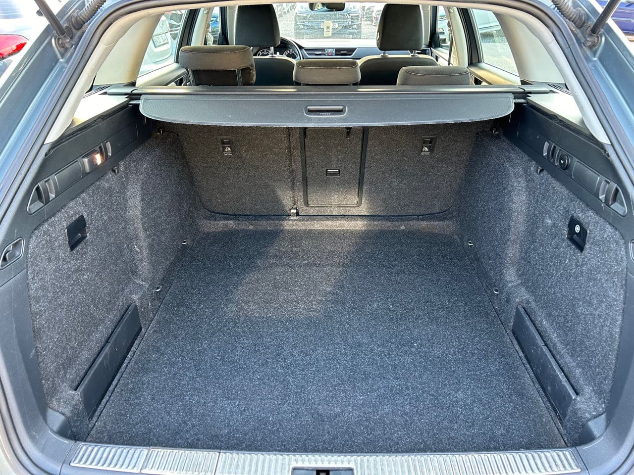 Skoda Superb 2018 — Миниатюра 17