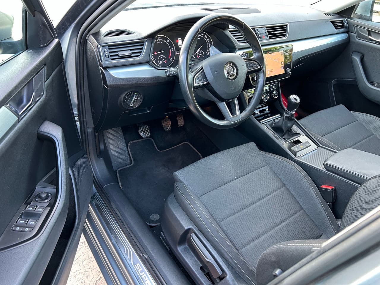 Skoda Superb 2018 — Миниатюра 5