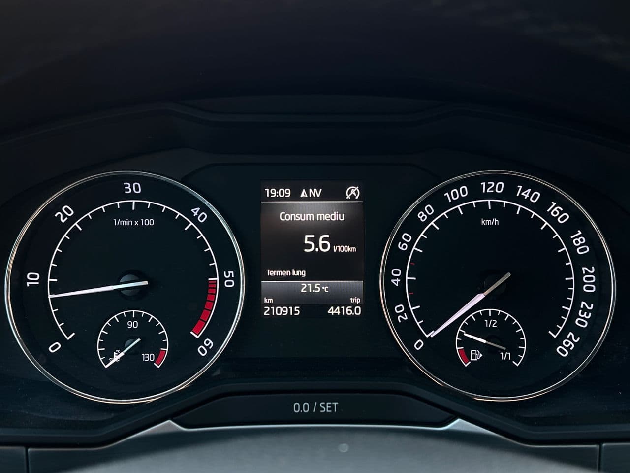 Skoda Superb 2018 — Миниатюра 11