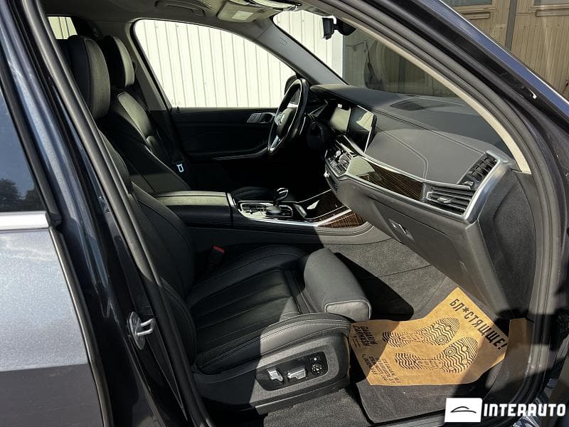 BMW X7 4.0i 2020 — Миниатюра 6