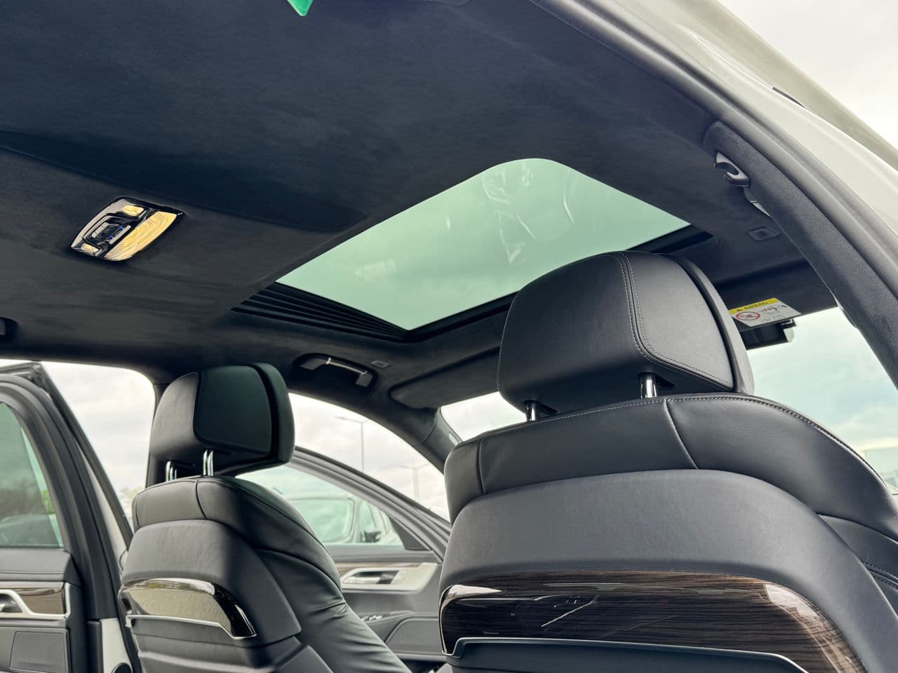 BMW 730 2017 — Миниатюра 17