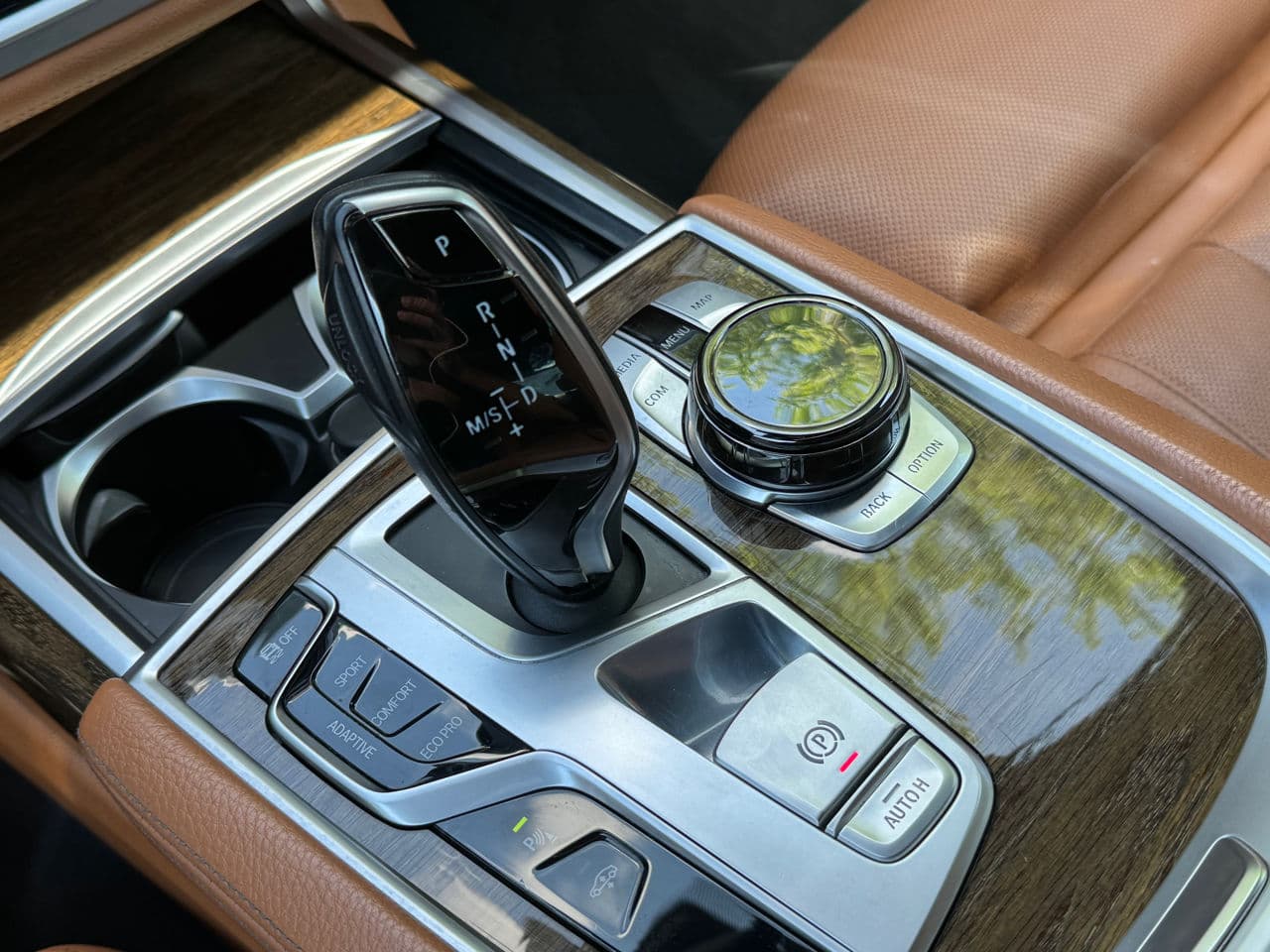 BMW 740 2018 — Миниатюра 19