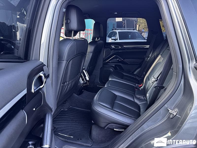Porsche Cayenne 2015 — Миниатюра 7