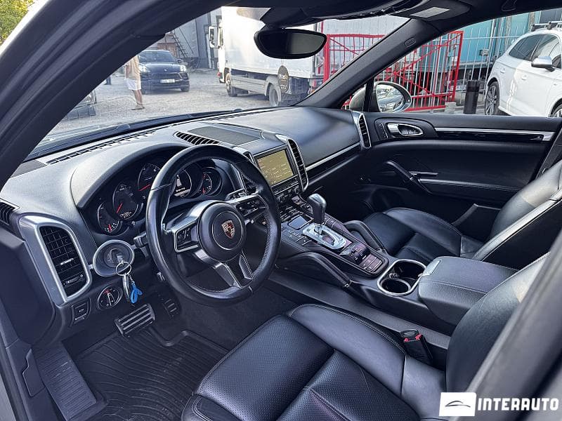 Porsche Cayenne 2015 — Миниатюра 5