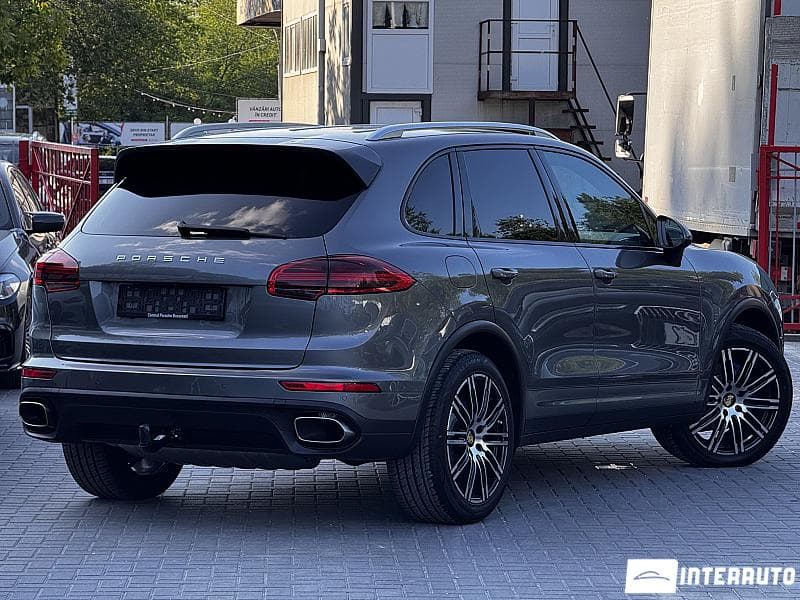 Porsche Cayenne 2015 — Миниатюра 2