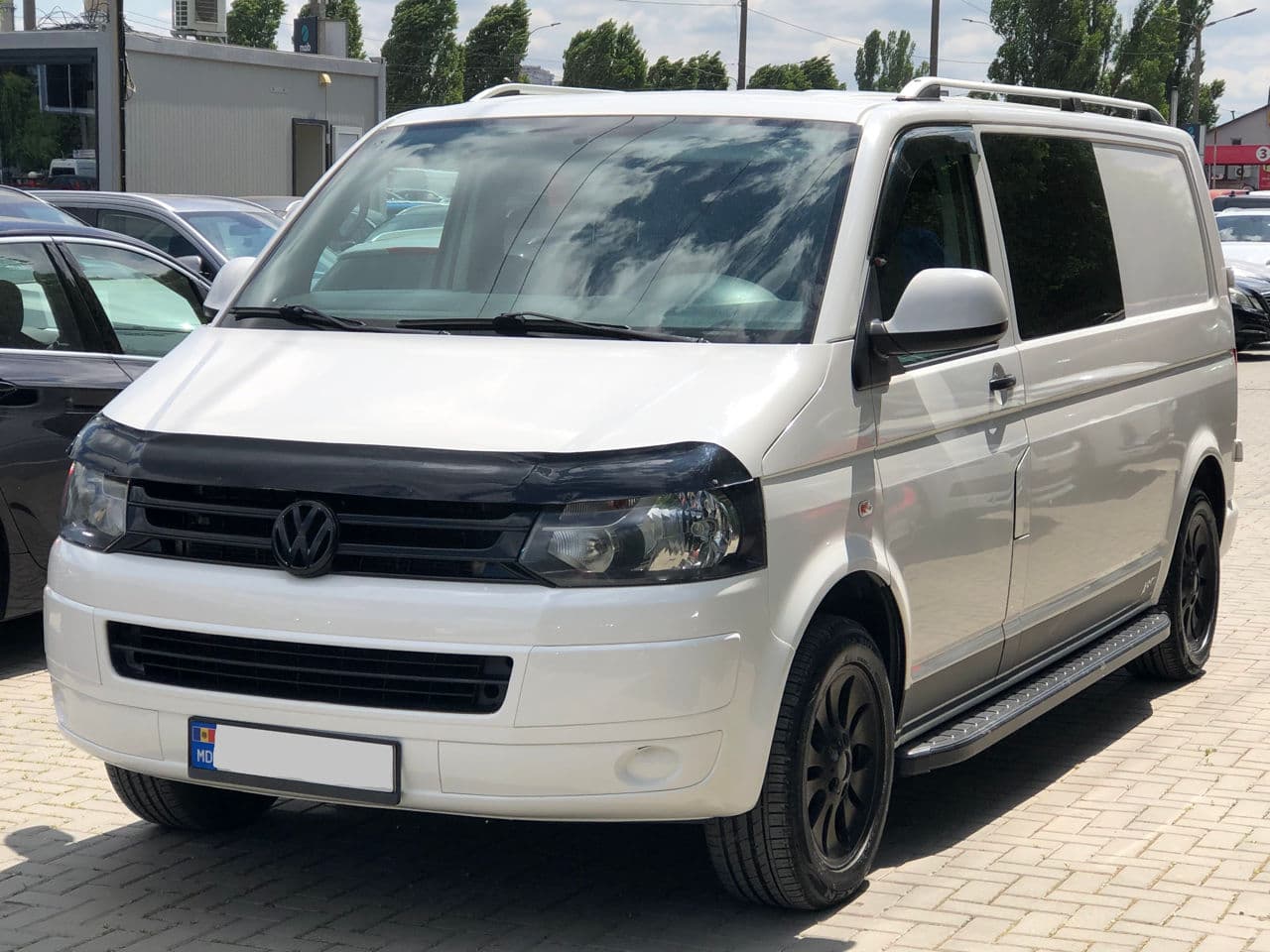 Volkswagen Transporter 2010 — Миниатюра 3