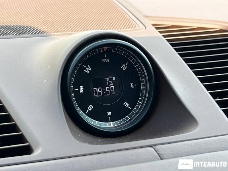 Porsche Cayenne S 2020 — Миниатюра 10