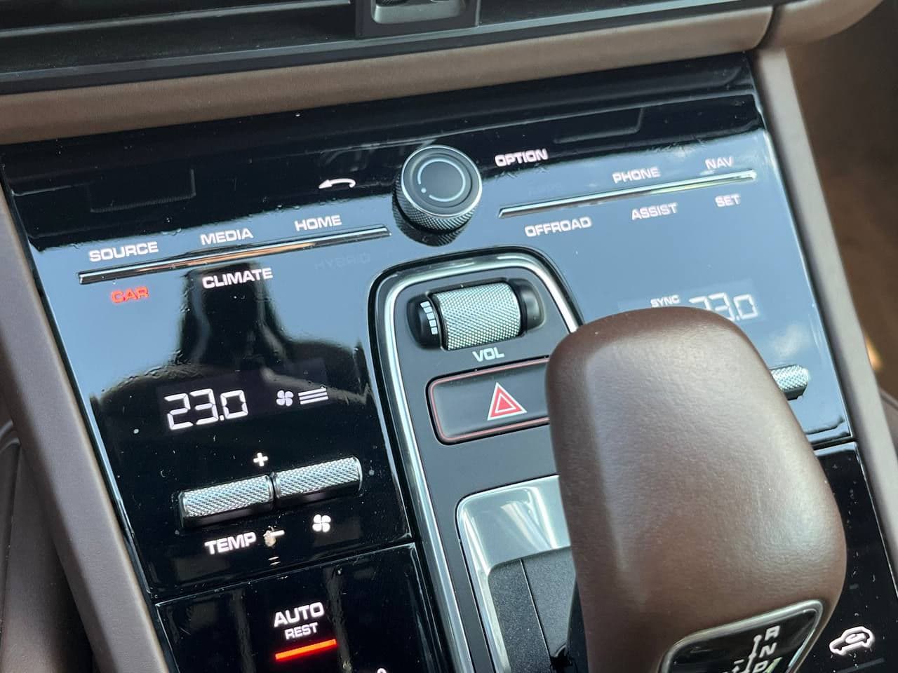 Porsche Cayenne S 2020 — Миниатюра 15