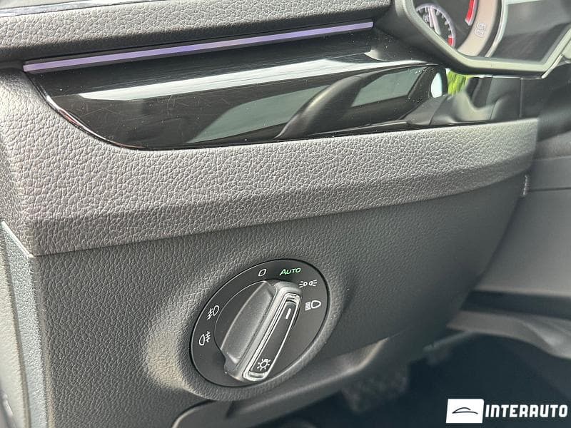 Skoda Superb 2018 — Миниатюра 12