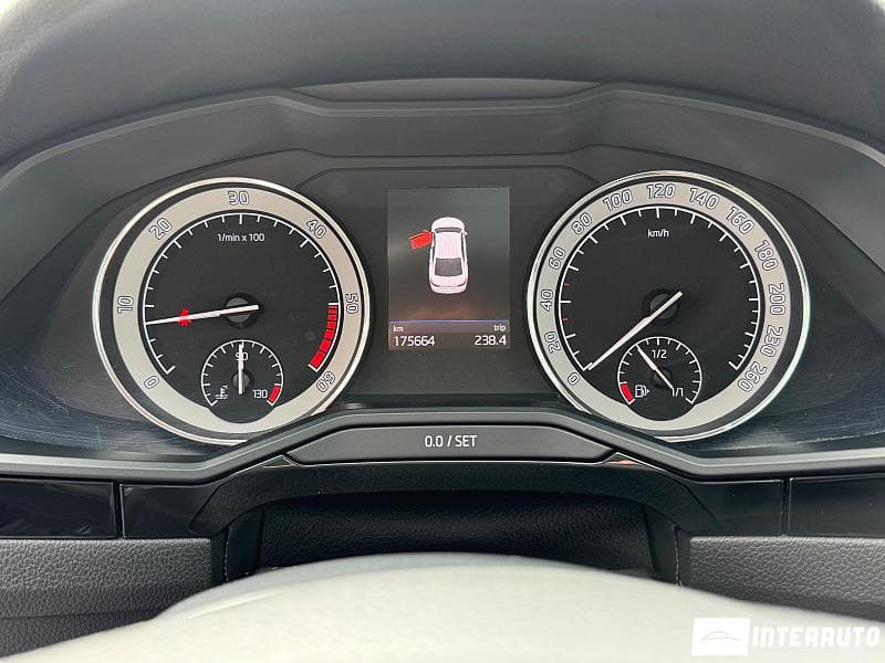 Skoda Superb 2018 — Миниатюра 7