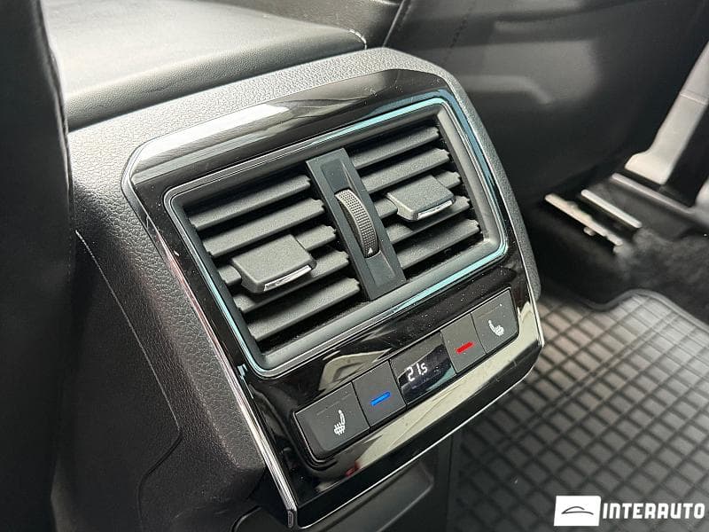 Skoda Superb 2018 — Миниатюра 10