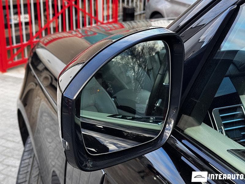 Land Rover Range Rover Vogue 2019 — Миниатюра 17