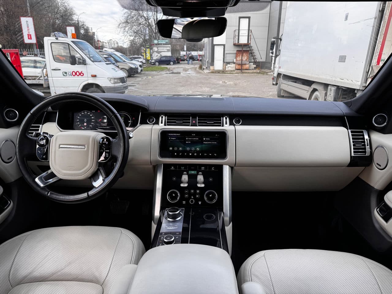 Land Rover Range Rover Vogue 2019 — Миниатюра 7