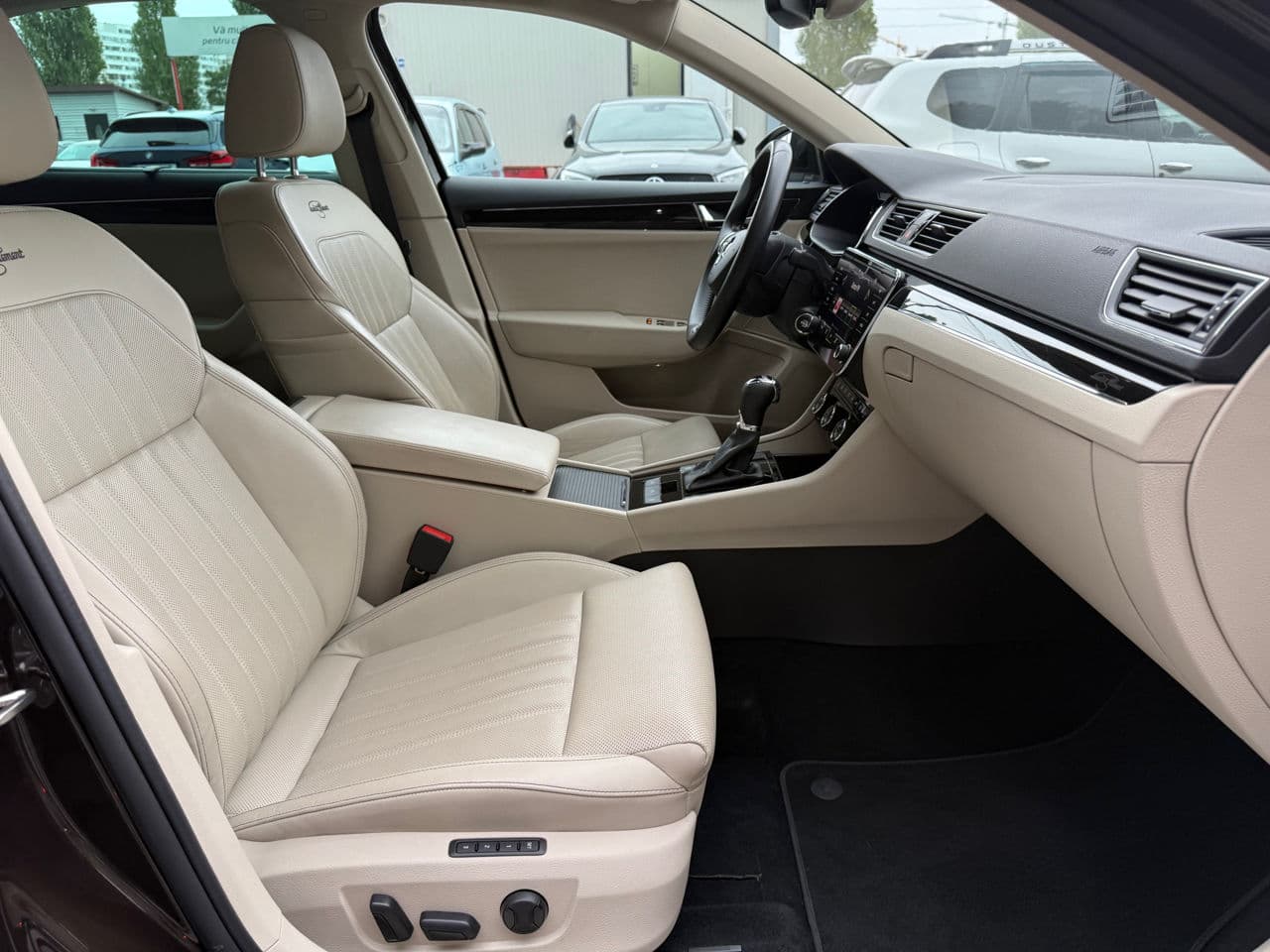 Skoda Superb 2022 — Миниатюра 18