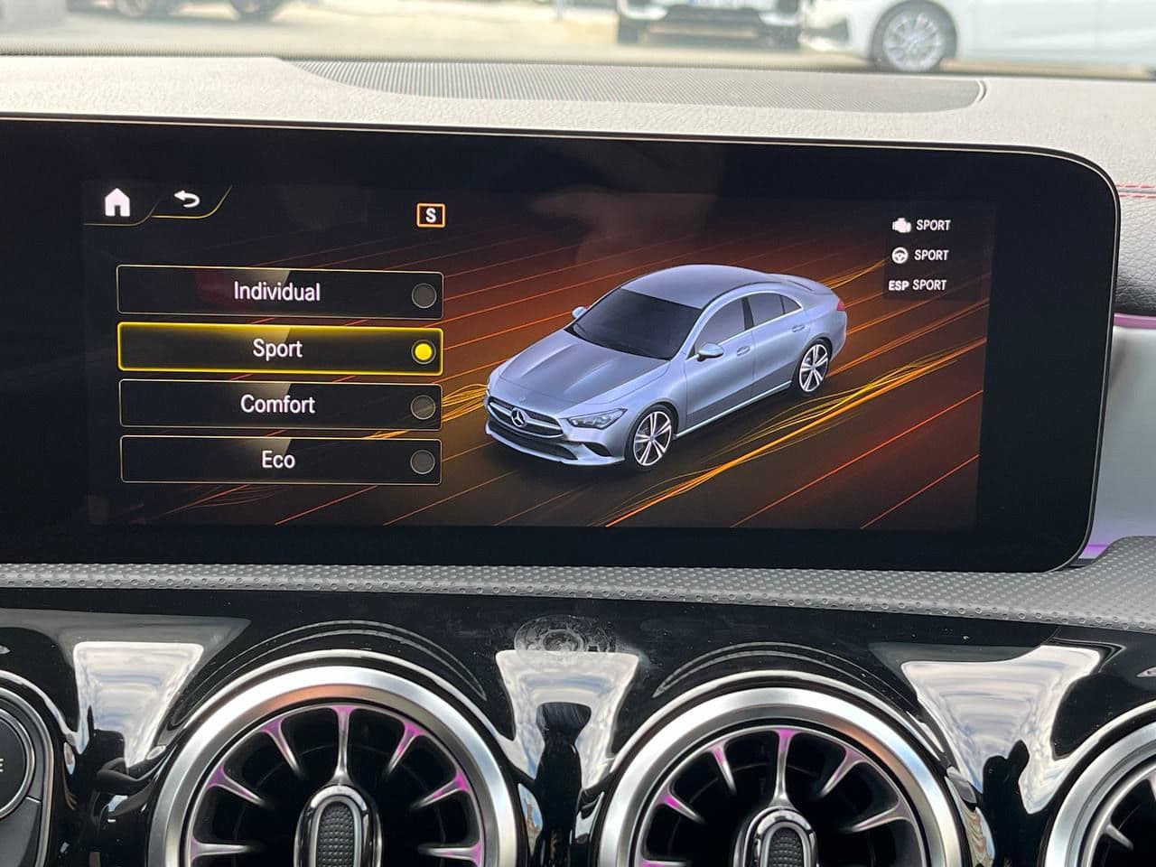 Mercedes CLA 220d 2023 — Миниатюра 13
