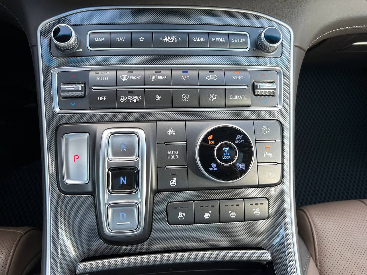 Hyundai Santa Fe 2021 — Миниатюра 13