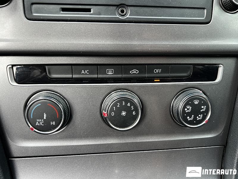 2013 Volkswagen Golf — Miniatură 10