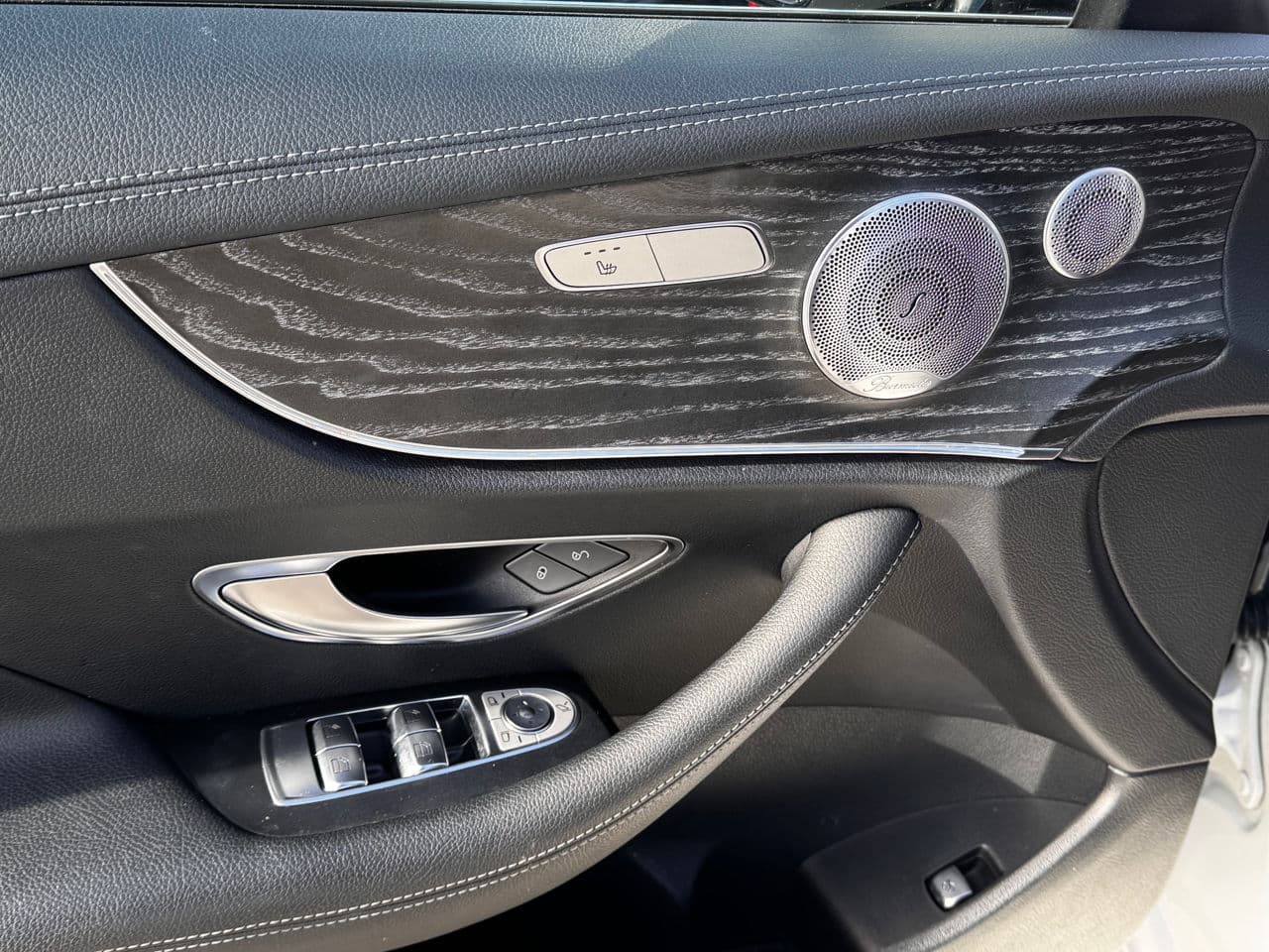 Mercedes E 200 2021 — Миниатюра 11