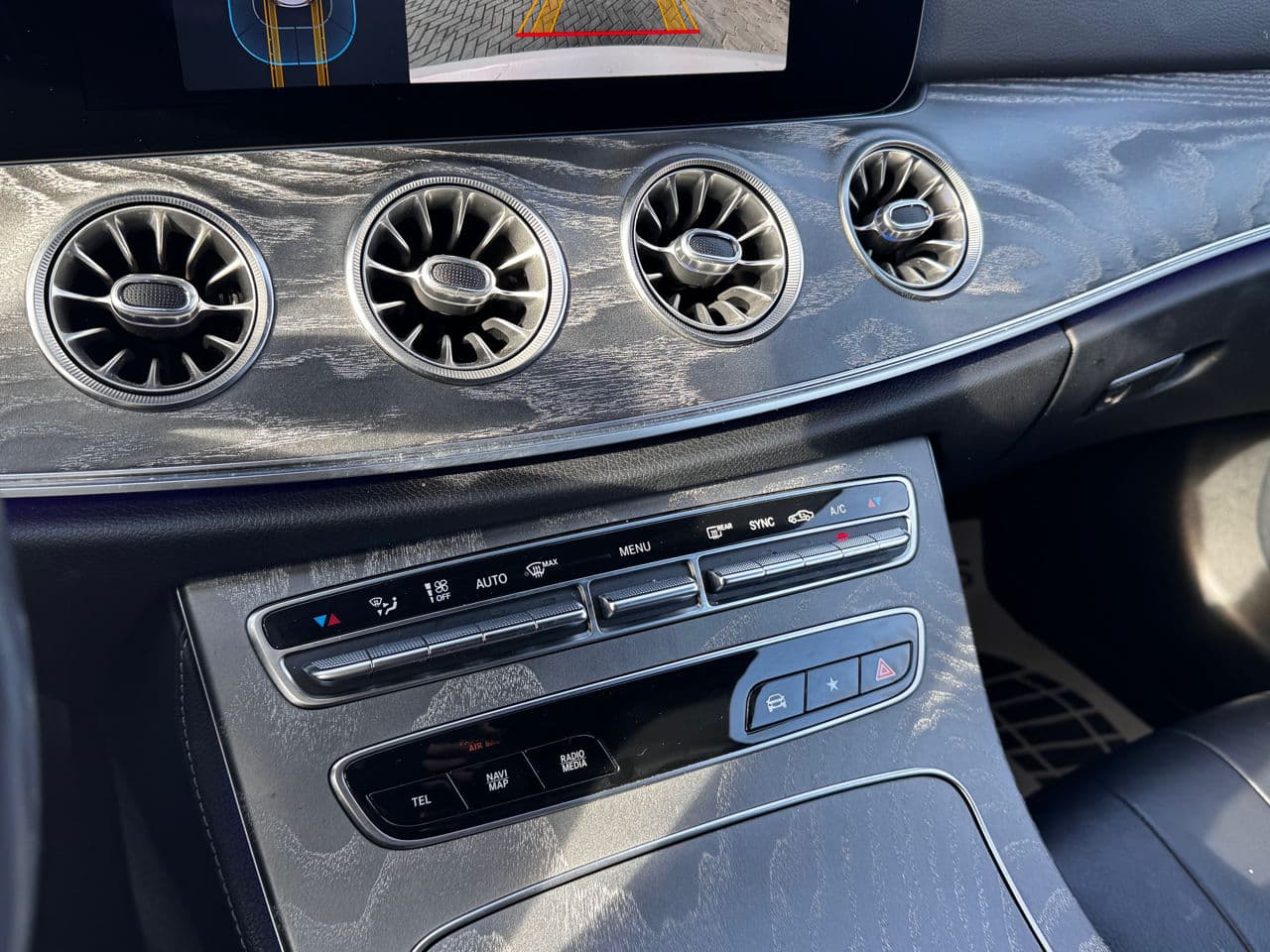 Mercedes E 200 2021 — Миниатюра 9