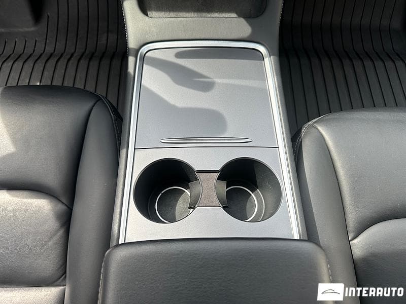 Tesla Model 3 2021 — Миниатюра 14