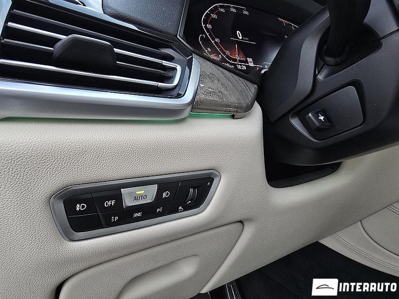 2020 BMW X5 4.0i — Miniatură 9