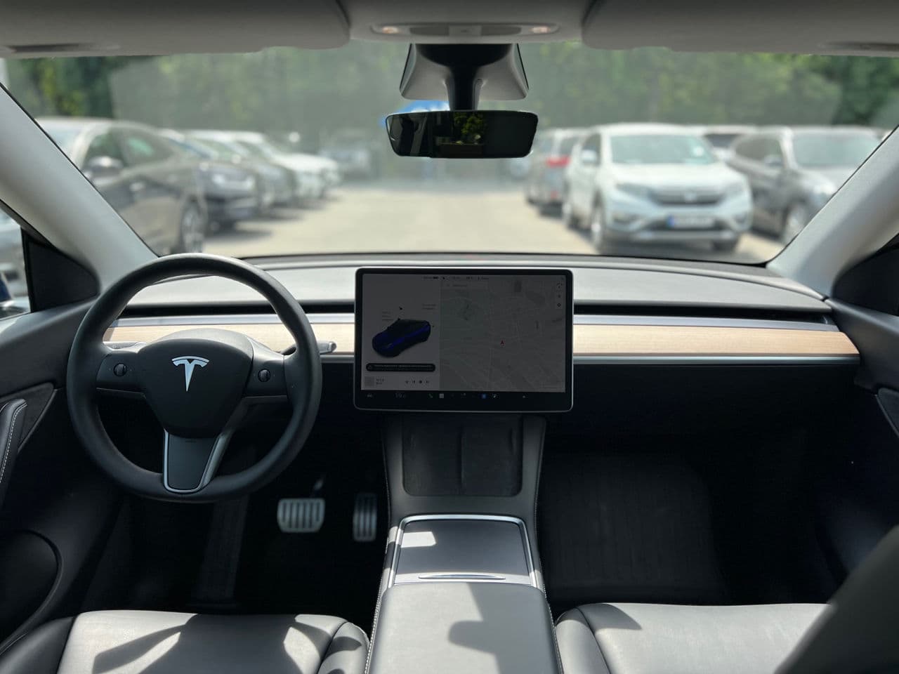 Tesla Model Y 2022 — Миниатюра 12