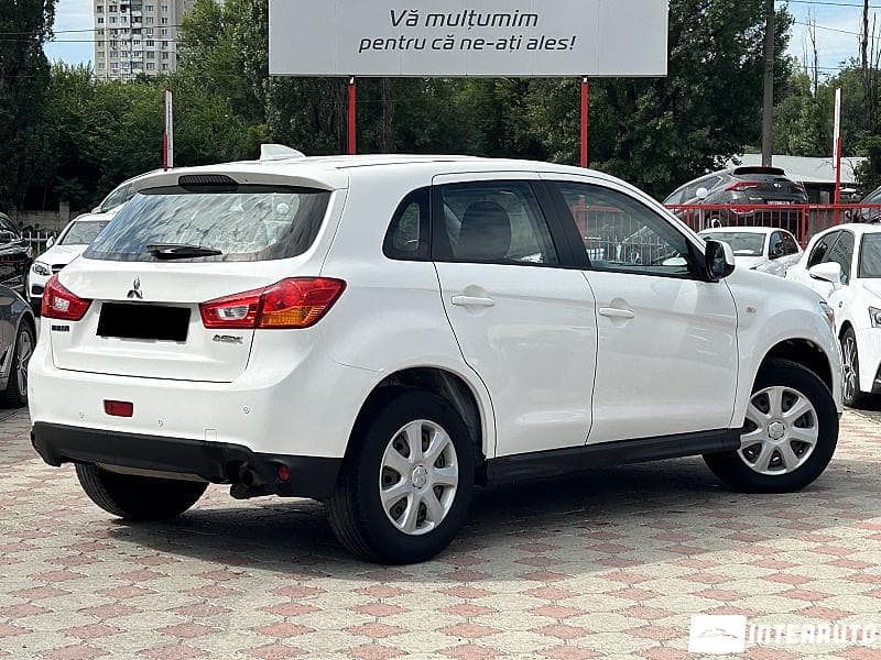 2016 Mitsubishi ASX — Miniatură 2