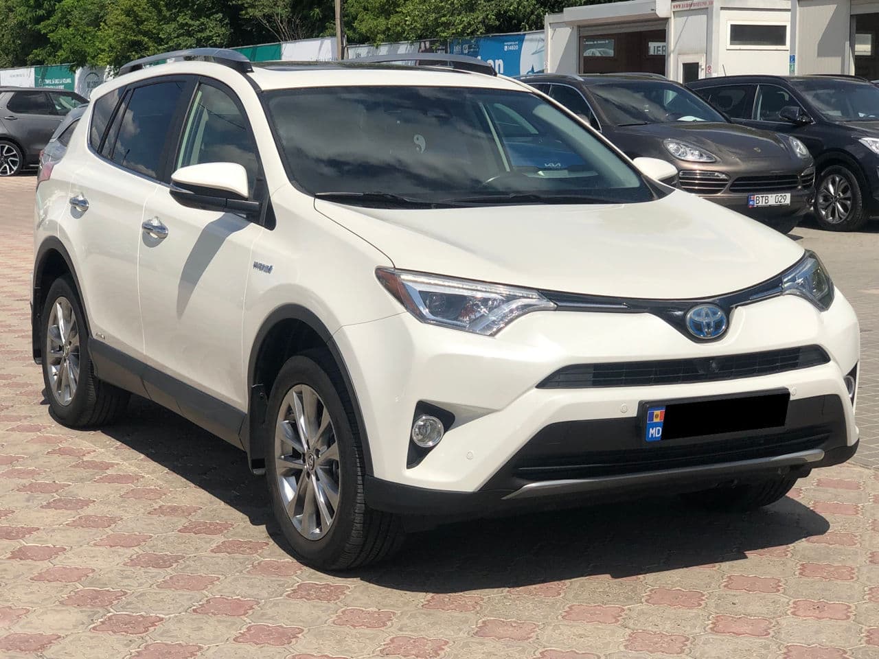 Toyota Rav-4 2016 — Миниатюра 4