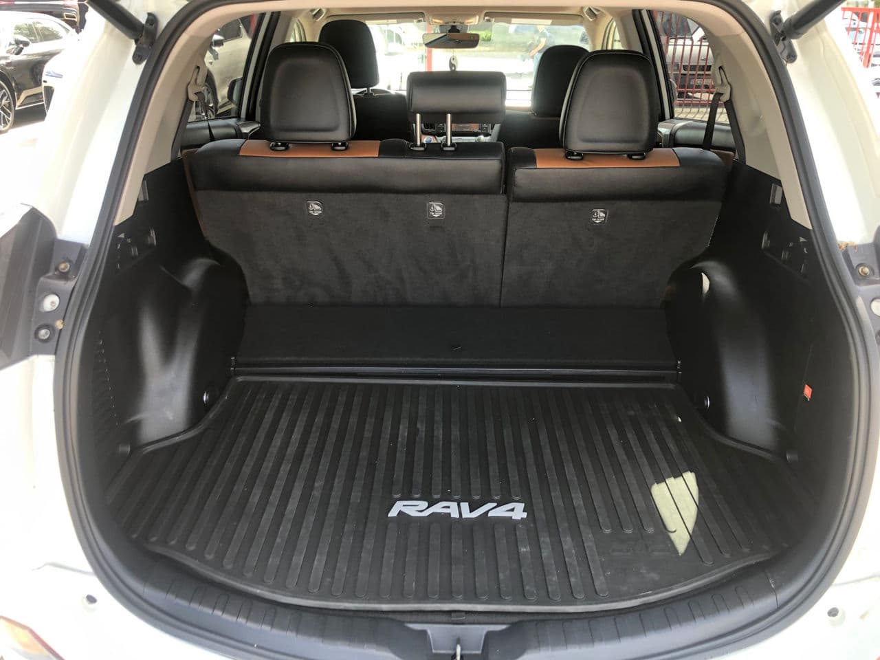 Toyota Rav-4 2016 — Миниатюра 17