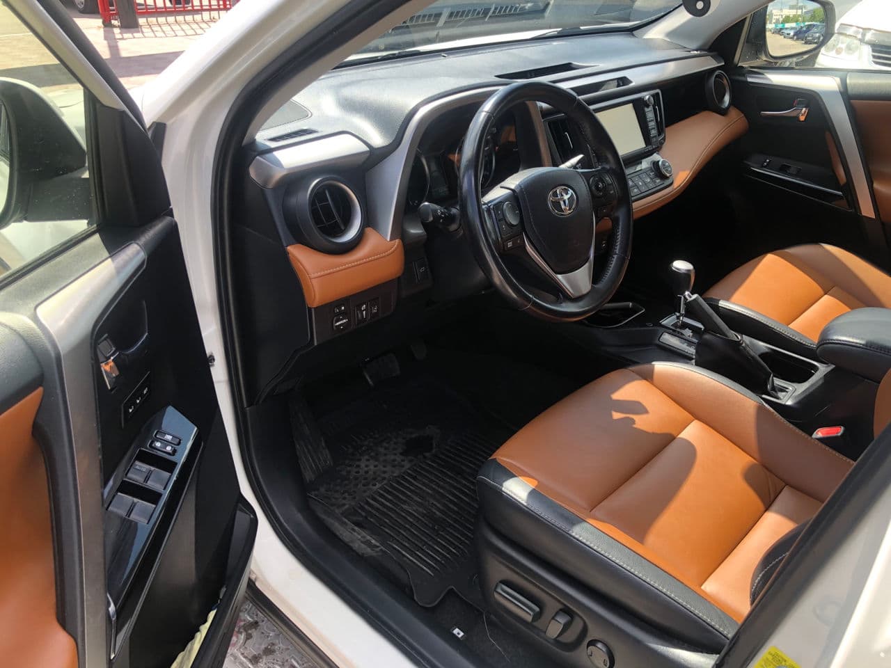 Toyota Rav-4 2016 — Миниатюра 6