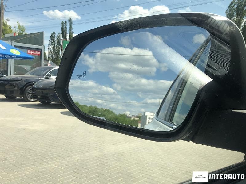 Toyota Rav-4 2016 — Миниатюра 5