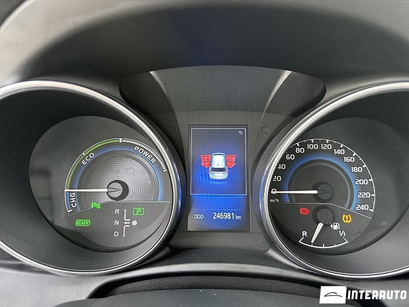 Toyota Auris 2017 — Миниатюра 8