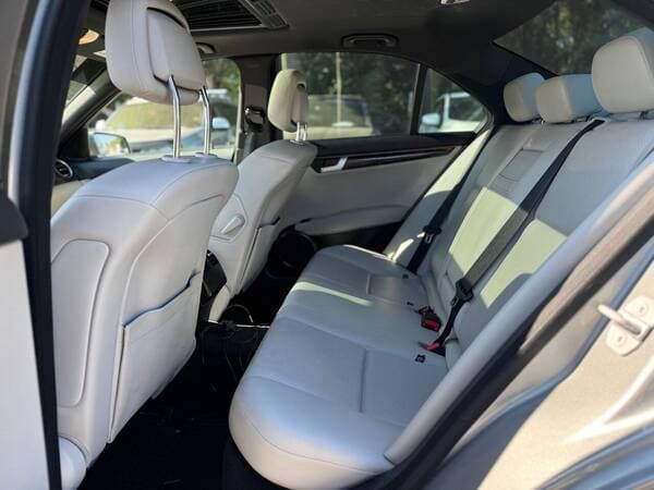 2012 Mercedes C 250 — Miniatură 15