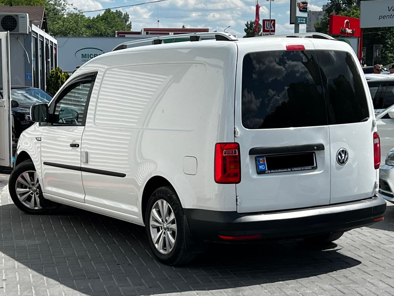 Volkswagen Caddy Maxi 2016 — Миниатюра 2